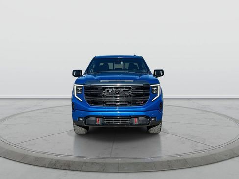 Used 2023 GMC Sierra 1500 AT4 w/ AT4 Preferred Package AWD/4WD image 3