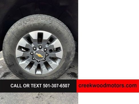 Used 2024 Chevrolet Silverado 2500 Custom w/ Custom Value Package AWD/4WD image 12