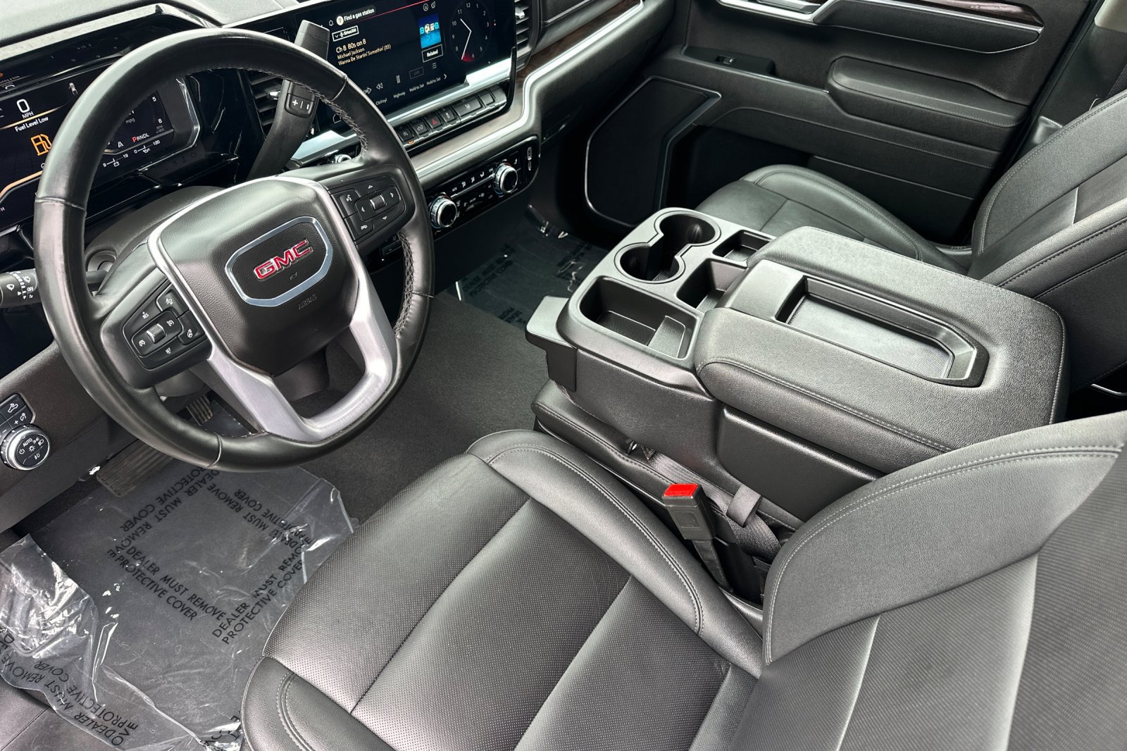 Used 2025 GMC Sierra 1500 SLT RWD image 9