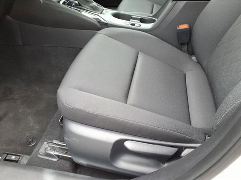 Certified 2025 Toyota Corolla LE image 16