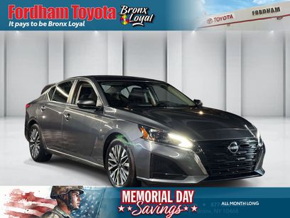 Used 2024 Nissan Altima 2.5 SV
