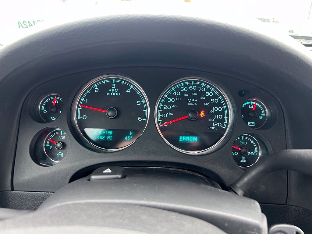Used 2012 Chevrolet Avalanche LTZ AWD/4WD image 24