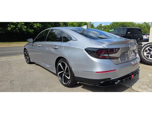 Used 2020 Honda Accord Sport image 8