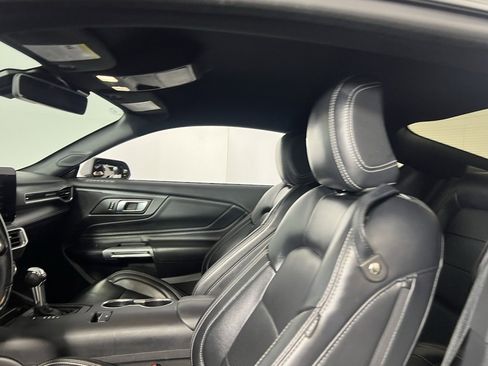 Used 2024 Ford Mustang Premium image 20
