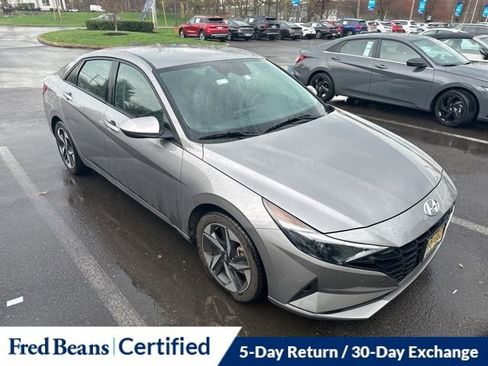 Used 2023 Hyundai Elantra SEL w/ Convenience Package image 13