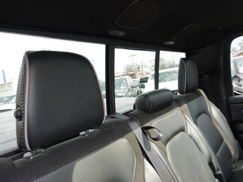 Used 2022 RAM 1500 Laramie AWD/4WD image 38