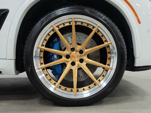 Used 2021 BMW X5 M w/ Competition Package image 15