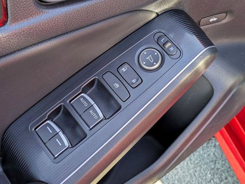 Used 2023 Honda Civic Touring image 14