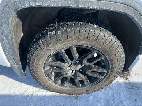 Used 2021 GMC Sierra 1500 Elevation image 15