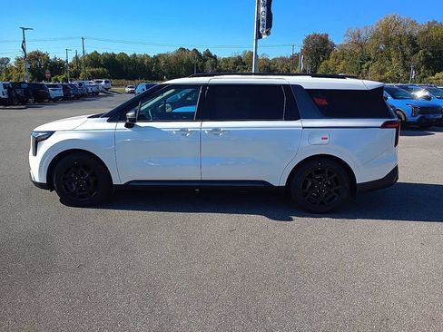New 2026 Kia Carnival SX Prestige FWD image 4