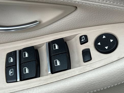 Used 2011 BMW 535i Sedan image 13