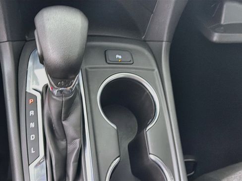 Used 2022 Chevrolet Equinox LT FWD image 23