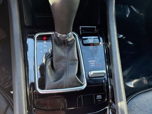 Certified 2025 Jeep Compass Limited image 30