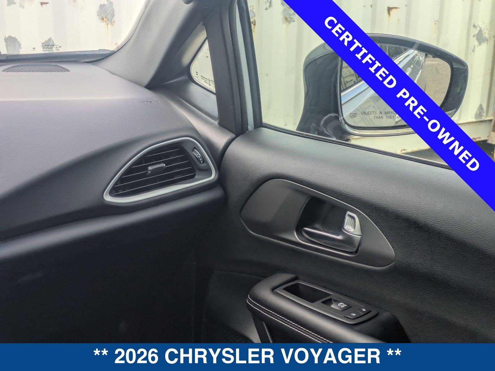 Used 2026 Chrysler Voyager LX FWD image 20
