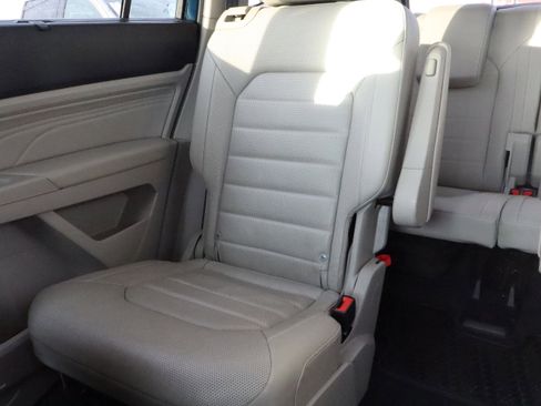 Used 2023 Volkswagen Atlas SEL Premium image 13