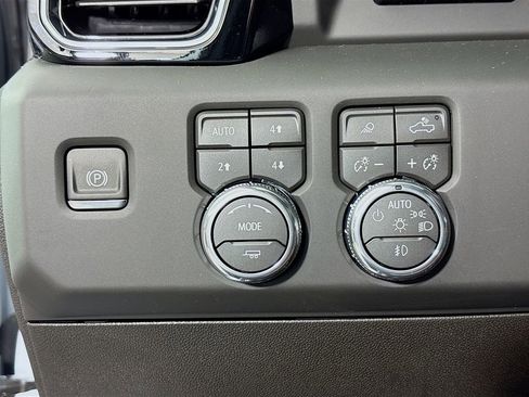 New 2026 GMC Sierra 2500 Denali Ultimate image 10