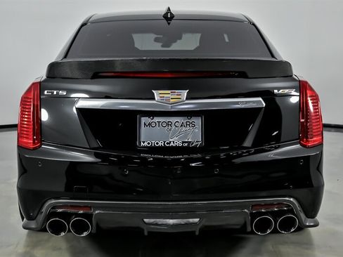 Used 2016 Cadillac CTS V w/ Luxury Package RWD image 11