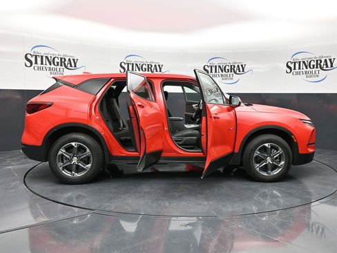 Used 2025 Chevrolet Blazer LT image 27