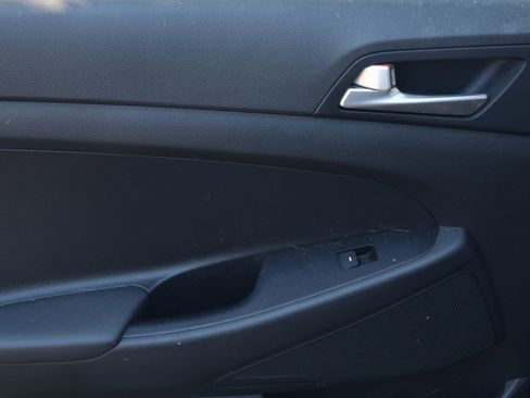 Used 2019 Hyundai Tucson Value w/ Cargo Package image 32