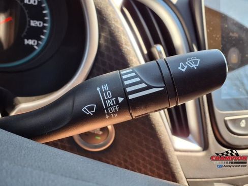 Used 2025 Chevrolet Malibu LS w/ Driver Confidence Package image 32