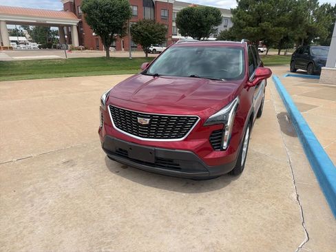 Used 2019 Cadillac XT4 Luxury FWD image 7
