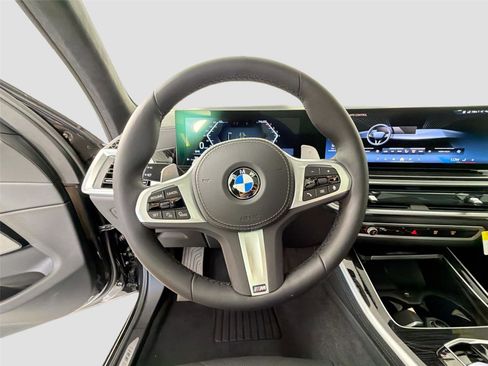 New 2026 BMW X5 xDrive40i w/ M Sport Package AWD/4WD image 12