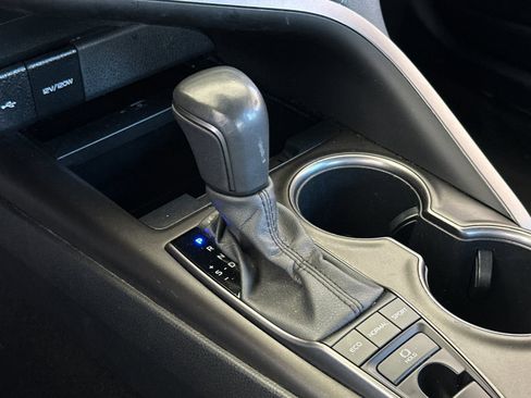 Used 2023 Toyota Camry XSE image 18