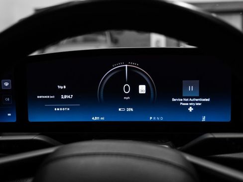 Used 2023 Lucid Air Touring AWD/4WD image 17