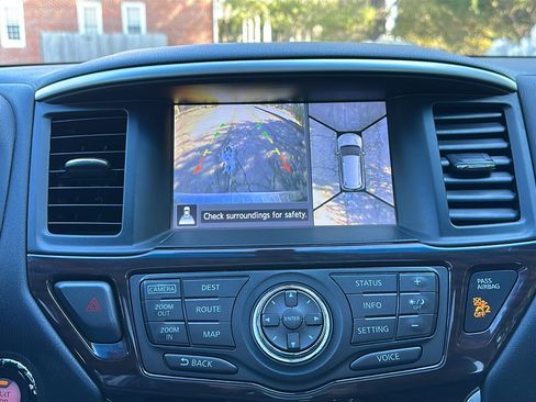 Used 2015 Nissan Pathfinder Platinum w/ Family Entertainment Package image 23