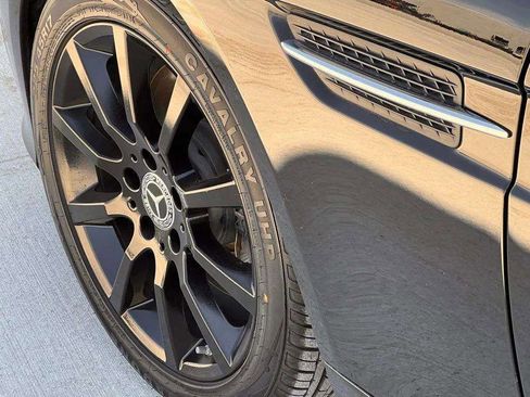 Used 2019 Mercedes-Benz SLC 300 image 33