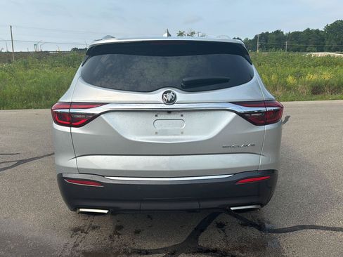 Used 2019 Buick Enclave Essence FWD image 4