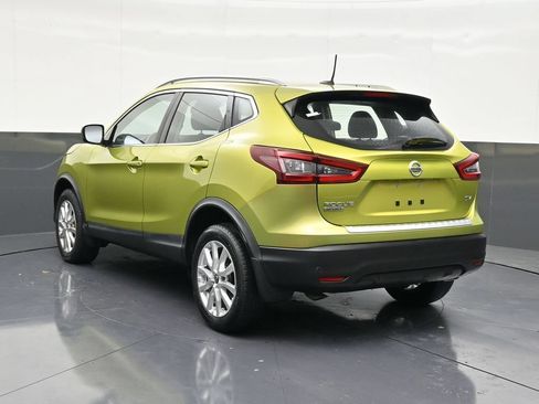 Used 2021 Nissan Rogue Sport SV FWD image 3