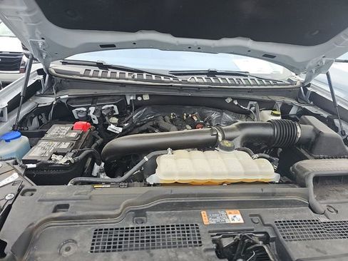 Used 2025 Ford Expedition Active image 24