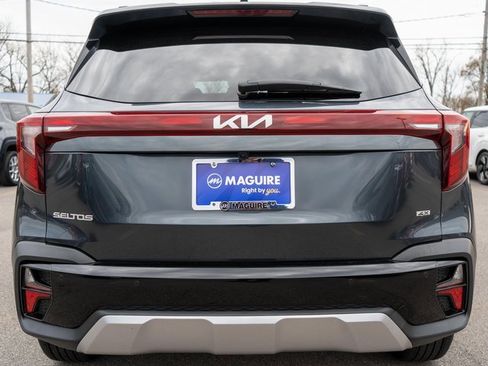 Used 2025 Kia Seltos EX image 7
