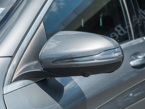 Used 2019 Mercedes-Benz GLC 300 4MATIC image 15
