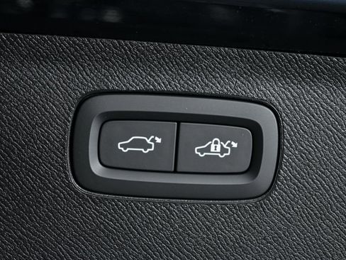 Certified 2026 Volvo XC90 B6 Plus w/ Protection Package Premier image 34