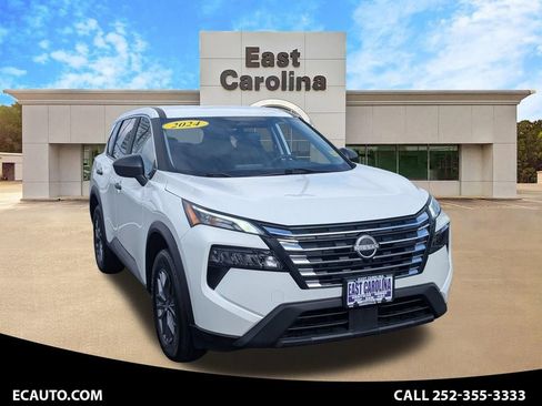 Used 2024 Nissan Rogue S AWD/4WD image 1