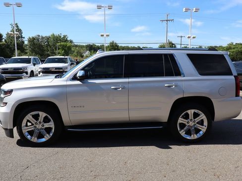 Used 2019 Chevrolet Tahoe Premier AWD/4WD image 29
