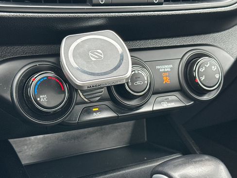 Used 2021 Kia Forte GT FWD image 19