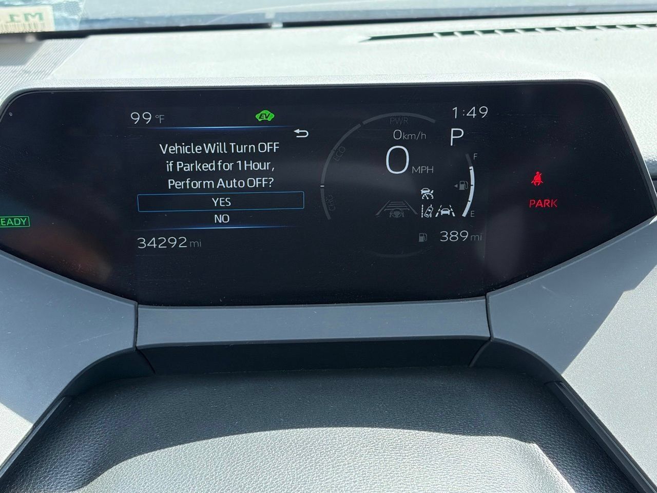 Used 2025 Toyota Prius LE FWD image 11
