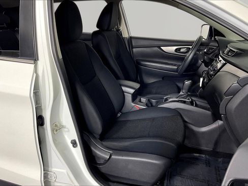 Used 2018 Nissan Rogue Sport S FWD image 27