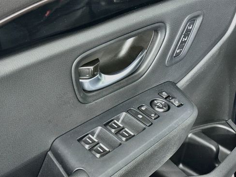 Certified 2025 Honda Pilot TrailSport image 17