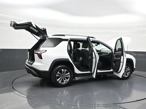 Used 2025 Chevrolet Equinox LT w/ Safety and Technology Package FWD image 35