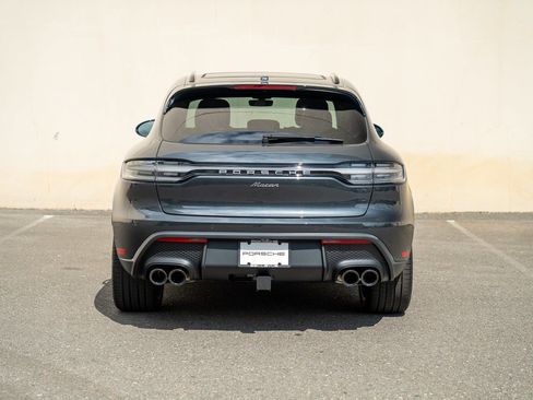 Certified 2025 Porsche Macan image 7