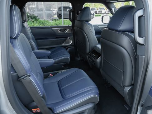 New 2026 INFINITI QX80 4WD w/ Sport Exterior Package image 29