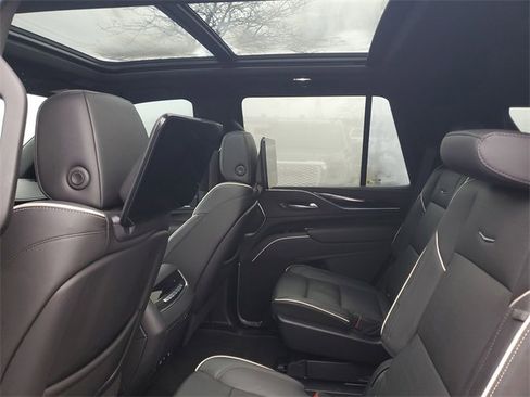 Certified 2021 Cadillac Escalade Sport w/ Driver Assist Tech Package image 8