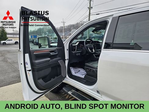 Used 2025 GMC Sierra 2500 Denali w/ Denali Reserve Package image 9