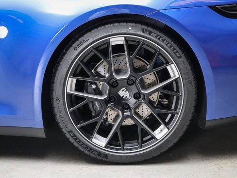 Certified 2026 Porsche 911 Carrera T RWD image 15