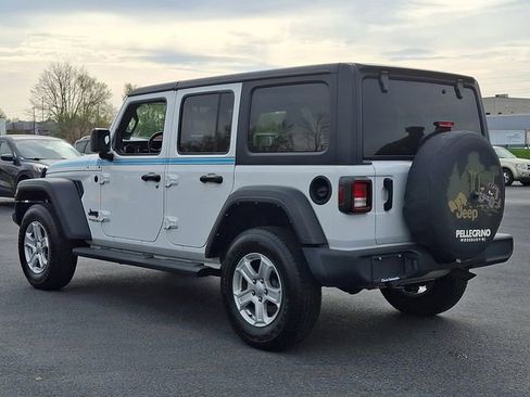 Used 2022 Jeep Wrangler Unlimited Sport AWD/4WD image 7