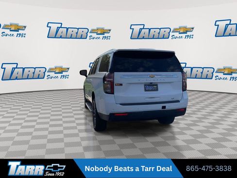 Used 2021 Chevrolet Suburban LT RWD image 7